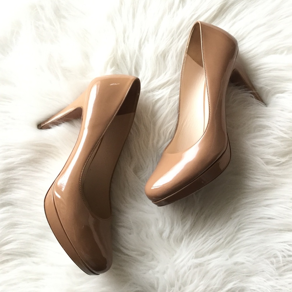 PRADA Vernice Chic Platform Pumps - Picture 2 of 10